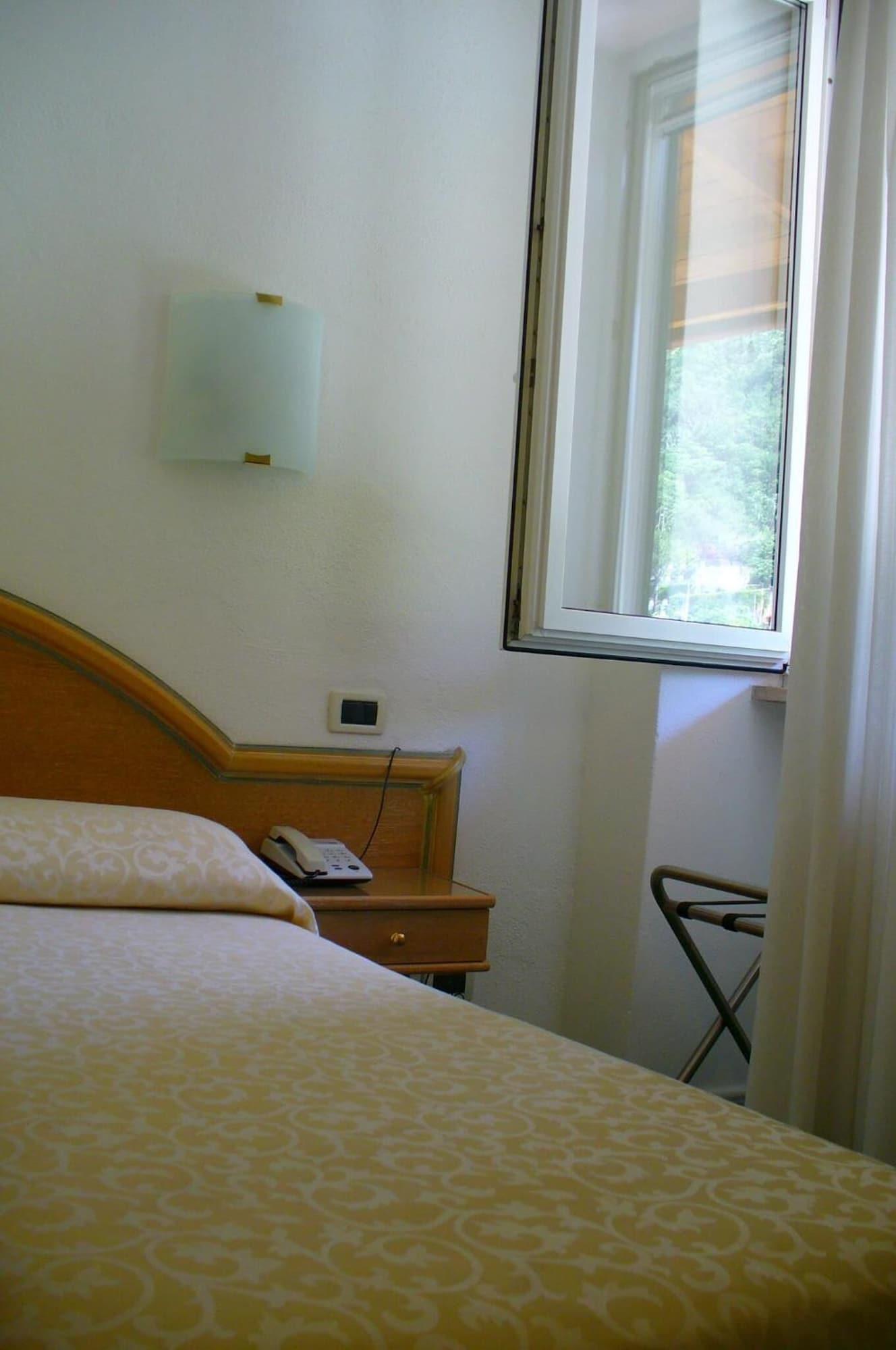 Hotel La Marticana อีสเกีย ภายนอก รูปภาพ