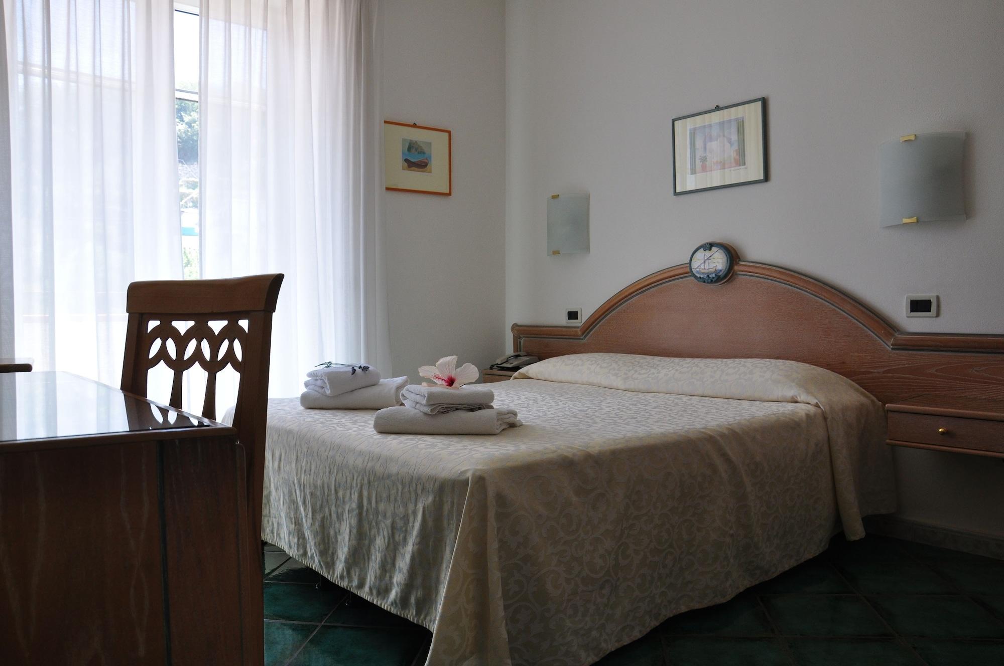 Hotel La Marticana อีสเกีย ภายนอก รูปภาพ