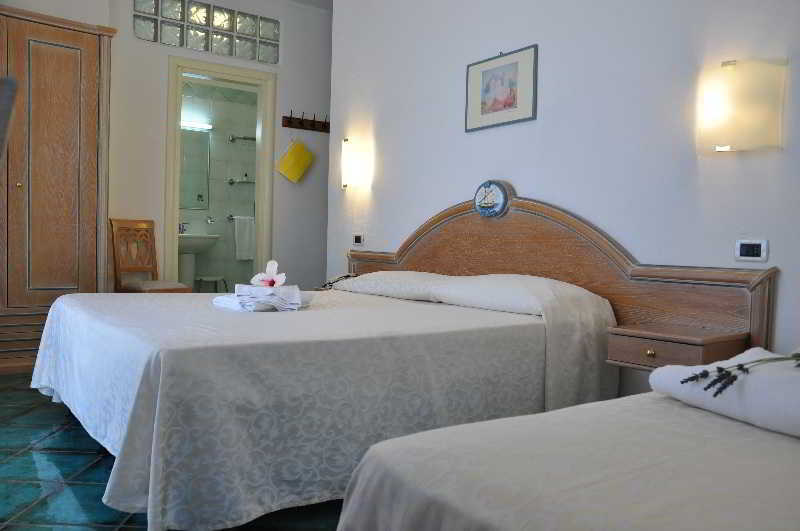 Hotel La Marticana อีสเกีย ภายนอก รูปภาพ