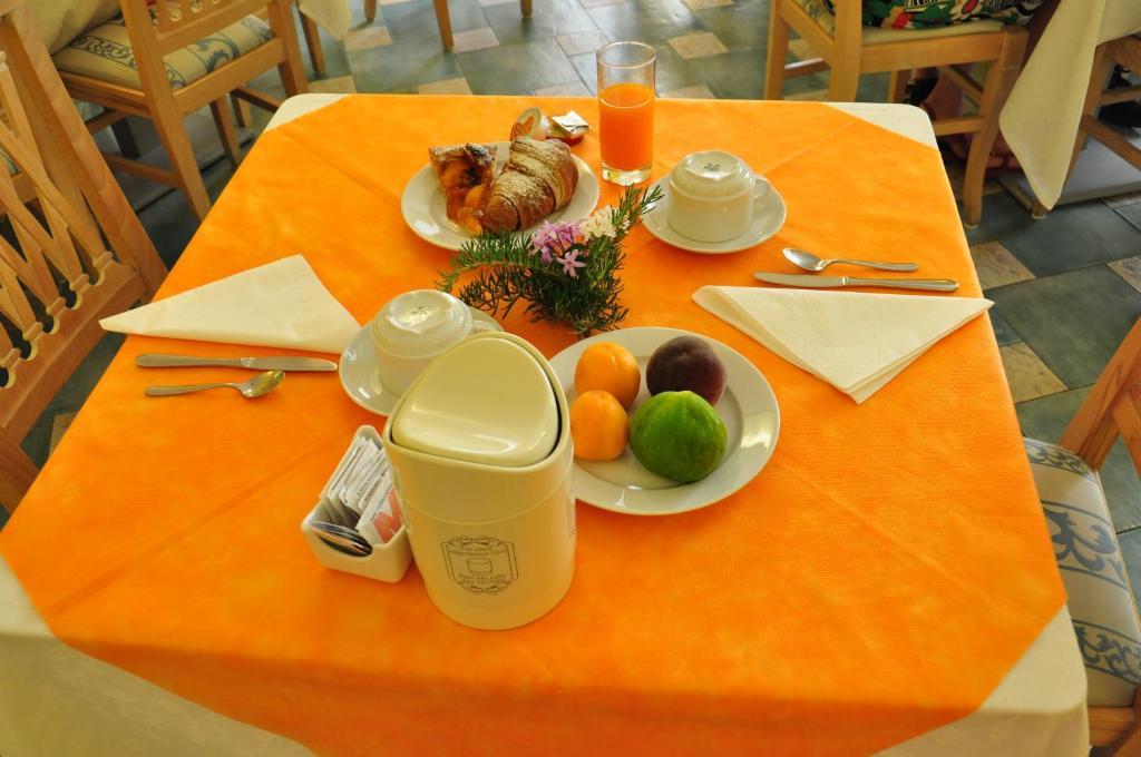 Hotel La Marticana อีสเกีย ภายนอก รูปภาพ